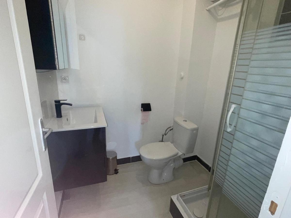 Studio Hotel Villeurbanne Centre Eksteriør billede